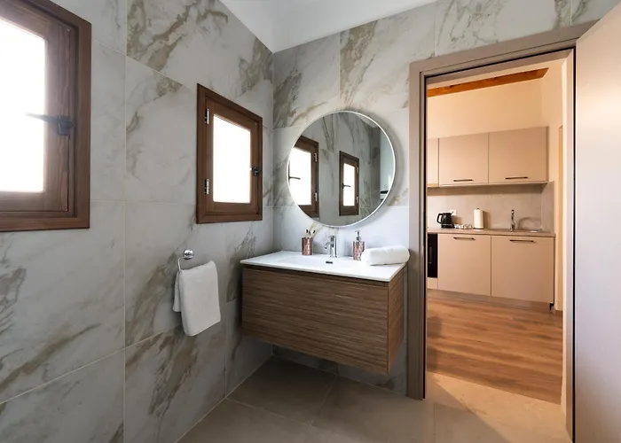 Eviona Iris * Rhodes City