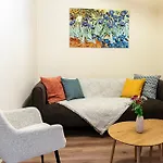 Apartament Eviona Iris *