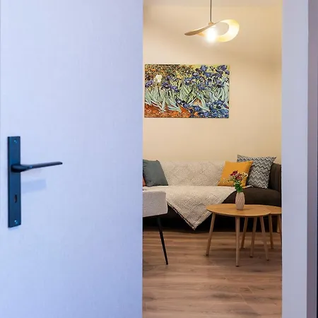 Eviona Iris Rhodes City