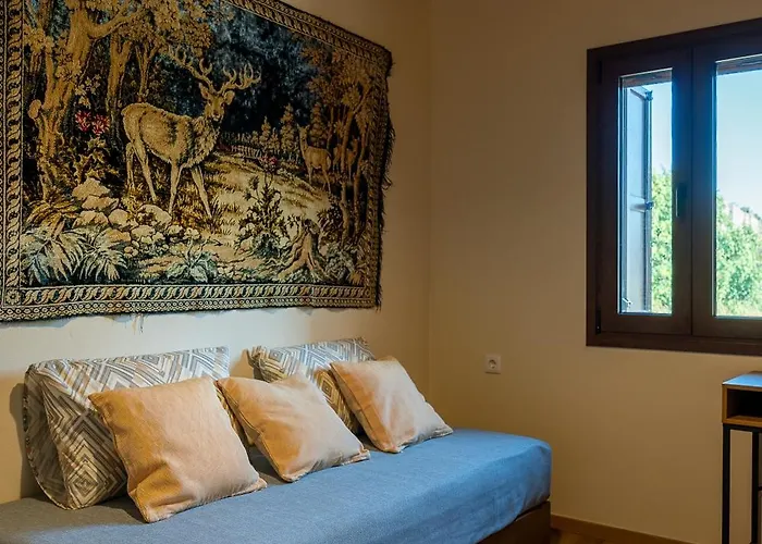 Eviona Iris * Rhodes City